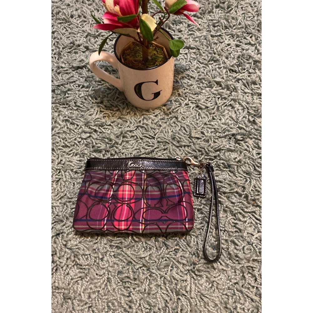COACH Poppy Signature